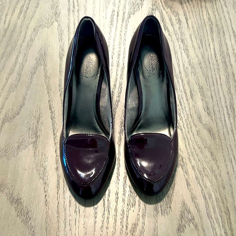 Women’s Purple Life Stride Shiny Pumps - SIZE 8